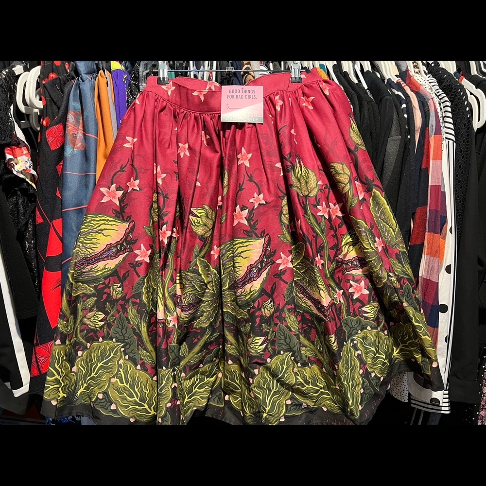 Vixen Micheline Pitt Man-eating Monster Venus Flytrap Skirt XL BNWT